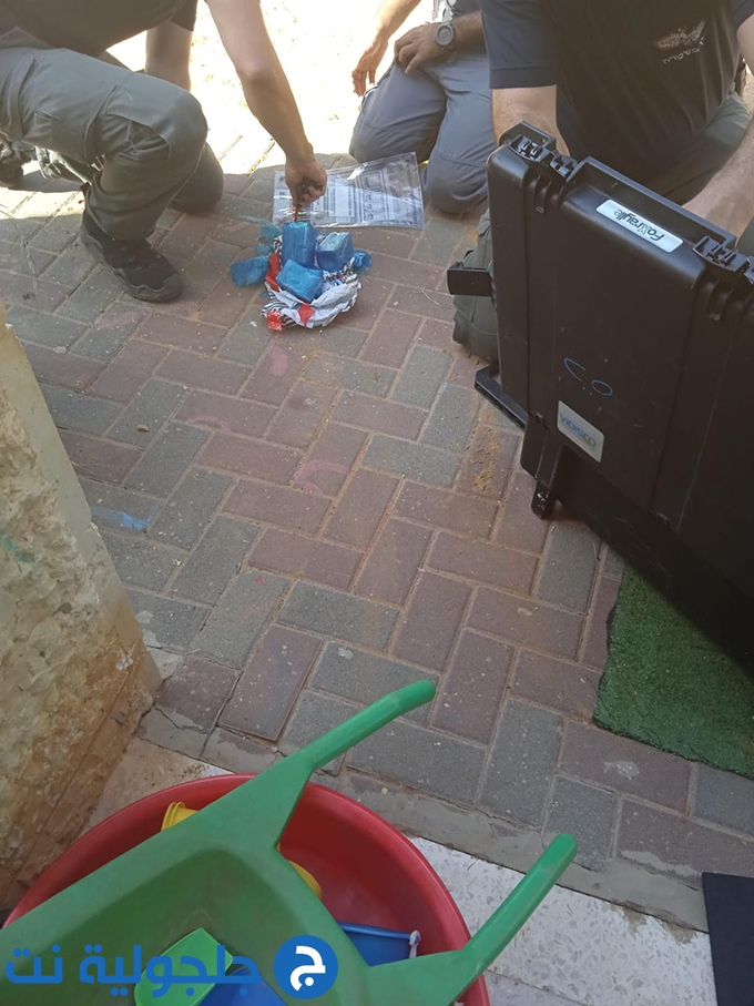 الشرطة تعثر على ذخيرة  في ساحة مدرسة في جلجولية